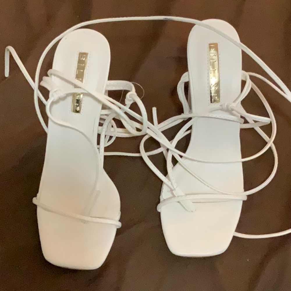 Brand new billini shoes sizes 6